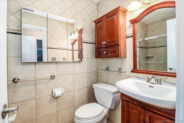 65 Ellsworth Street APT 302, Bridgeport, CT 06605