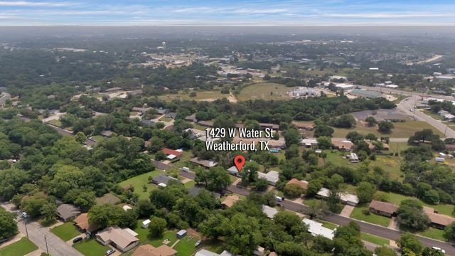 1429 W Water Street, Weatherford, TX 76086