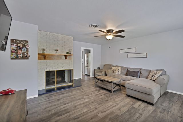 1429 W Water Street, Weatherford, TX 76086