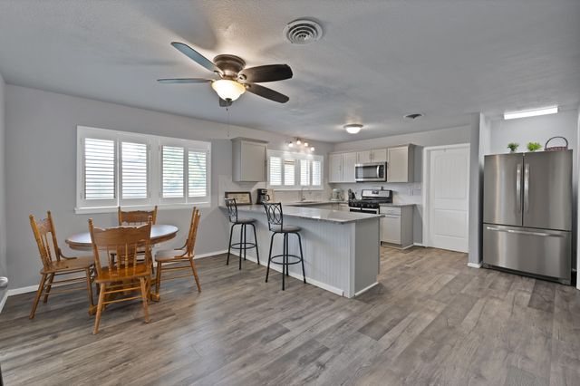 1429 W Water Street, Weatherford, TX 76086