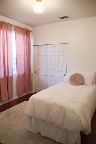 12372 Pawcatuck Way, Rancho Cordova, CA 95742