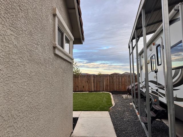 12372 Pawcatuck Way, Rancho Cordova, CA 95742