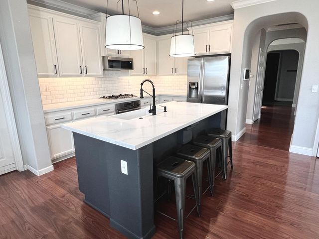 12372 Pawcatuck Way, Rancho Cordova, CA 95742