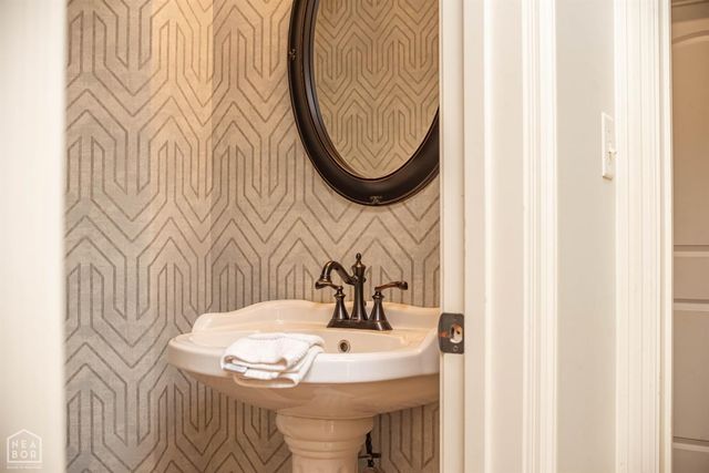 1014 Lake Crest Drive, Jonesboro, AR 72404