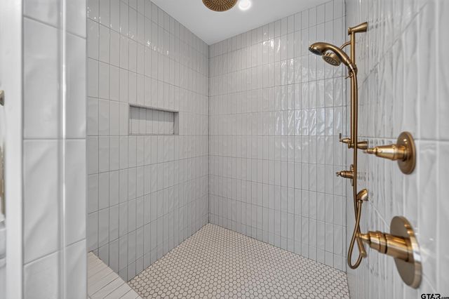 1572 Maple Circle, Tyler, TX 75703