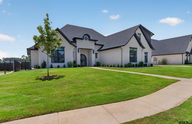 1572 Maple Circle, Tyler, TX 75703
