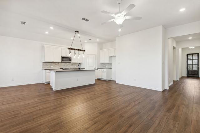 718 Declaration Drive, Princeton, TX 75407