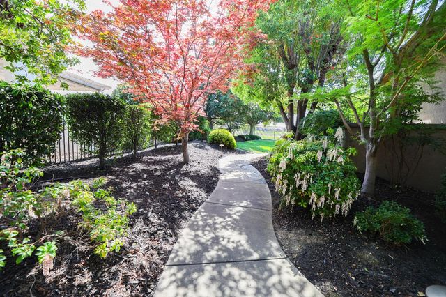 113 Lasso Lake Ct, Lincoln, CA 95648