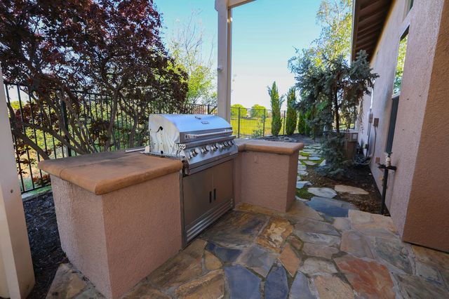 113 Lasso Lake Ct, Lincoln, CA 95648