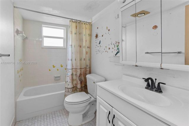 131 SE 3rd Ave 101, Dania Beach, FL 33004