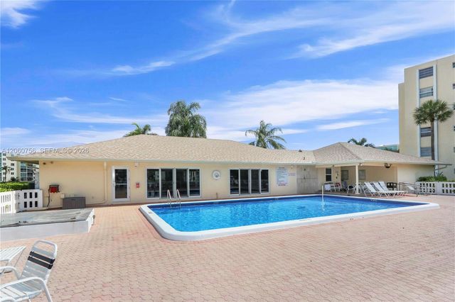 131 SE 3rd Ave 101, Dania Beach, FL 33004