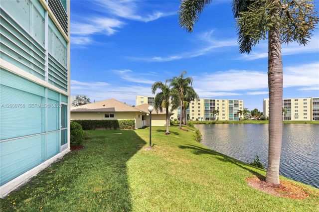 131 SE 3rd Ave 101, Dania Beach, FL 33004