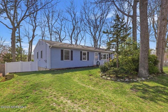 825 Center Street, Forked River, NJ 08731