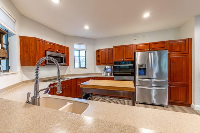 1639 PASSION VINE Circle 16-4, Weston, FL 33326