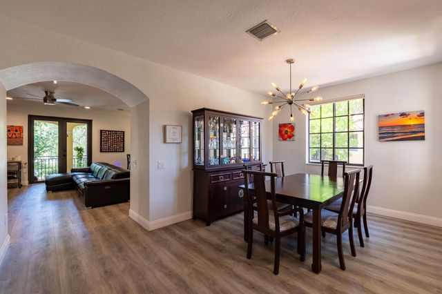 1639 PASSION VINE Circle 16-4, Weston, FL 33326