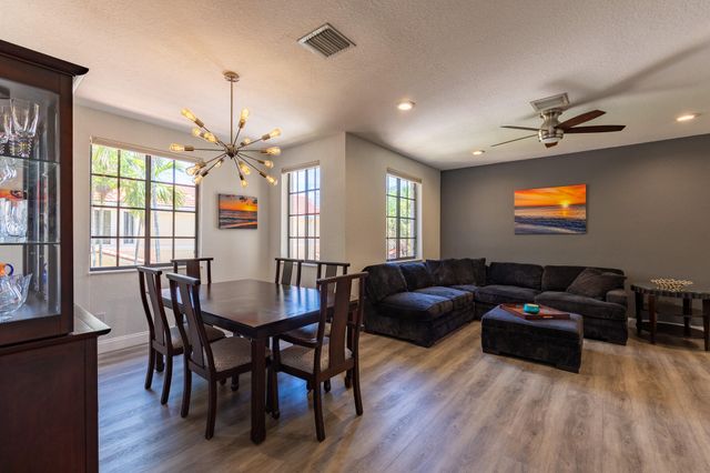 1639 PASSION VINE Circle 16-4, Weston, FL 33326