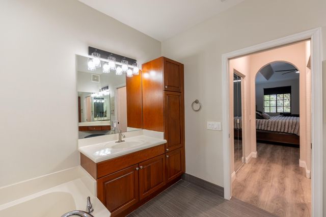 1639 PASSION VINE Circle 16-4, Weston, FL 33326