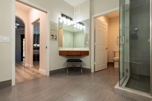 1639 PASSION VINE Circle 16-4, Weston, FL 33326