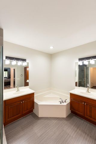 1639 PASSION VINE Circle 16-4, Weston, FL 33326