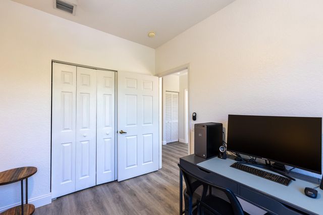 1639 PASSION VINE Circle 16-4, Weston, FL 33326