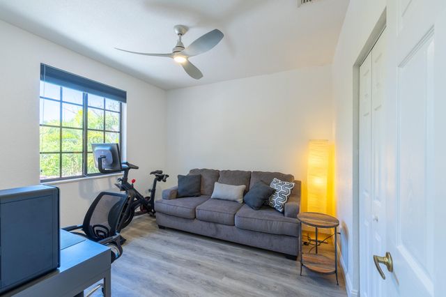1639 PASSION VINE Circle 16-4, Weston, FL 33326