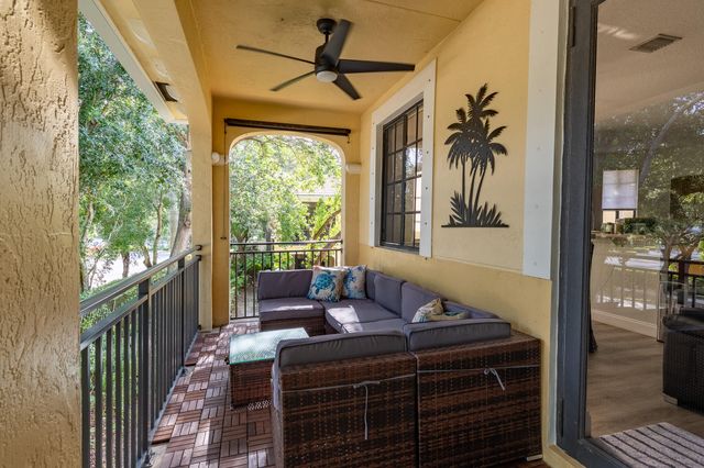 1639 PASSION VINE Circle 16-4, Weston, FL 33326