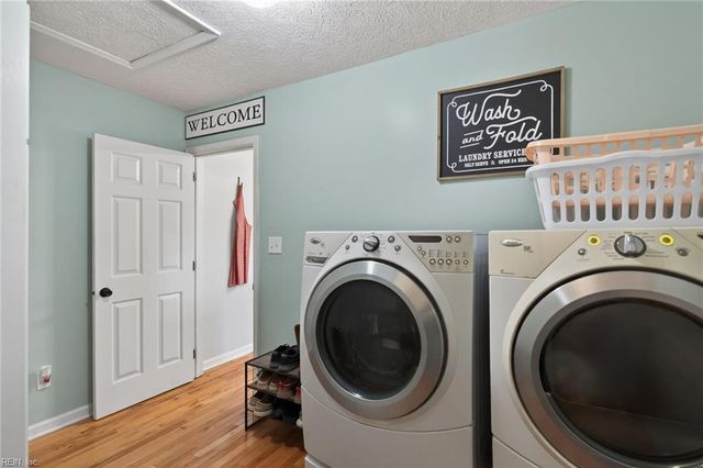 107 Harrison DR, Smithfield, VA 23430