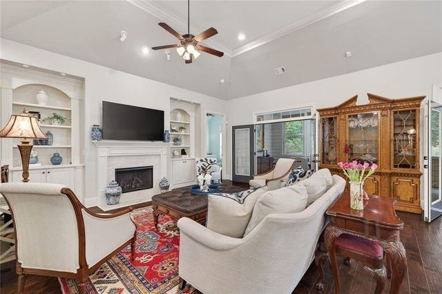 11192 Brookhaven Club Drive, Johns Creek, GA 30097