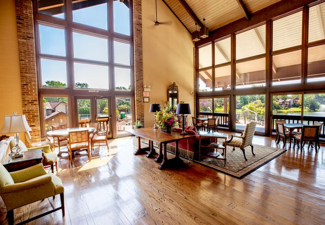 701 Lake Hinsdale Drive 306, Willowbrook, IL 60527