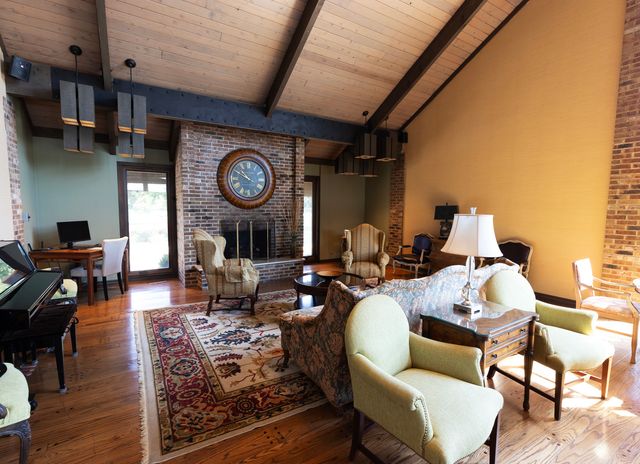 701 Lake Hinsdale Drive 306, Willowbrook, IL 60527