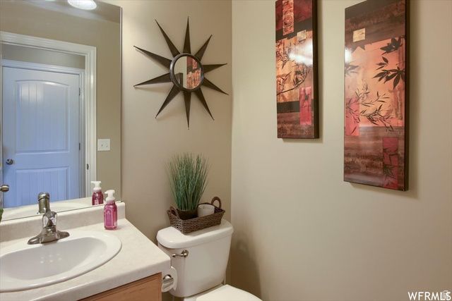 644 N STONNE LN, Kaysville, UT 84037
