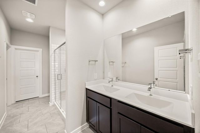 2823 Kennet Manor Drive, Houston, TX 77047