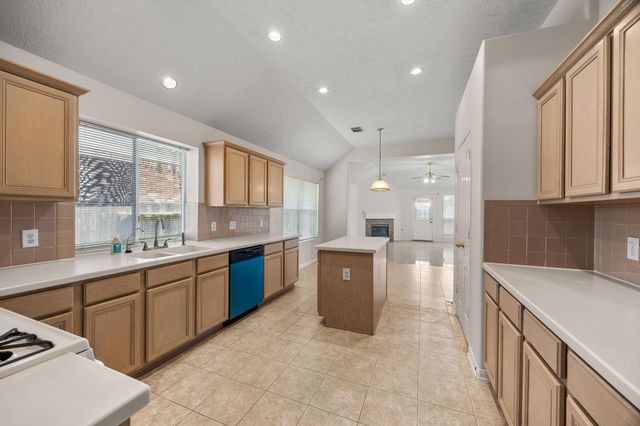 1622 Pebble Brook, Missouri City, TX 77459
