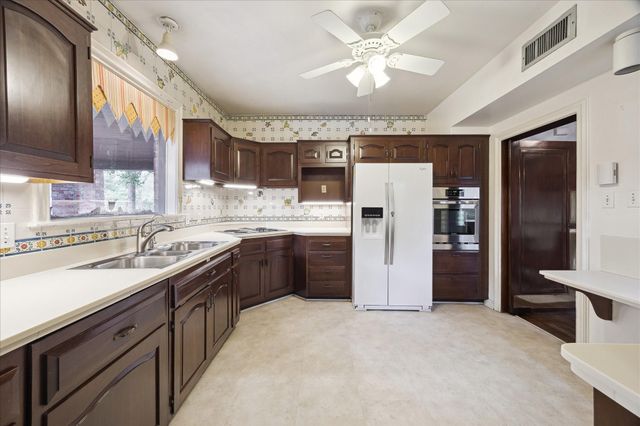 2345 Blue Bonnet Boulevard, Houston, TX 77030