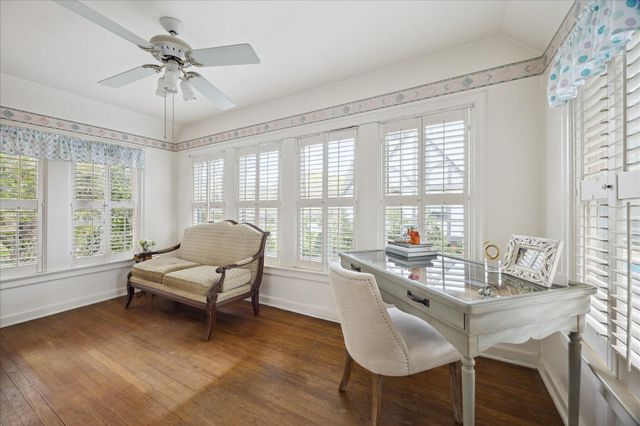 2345 Blue Bonnet Boulevard, Houston, TX 77030