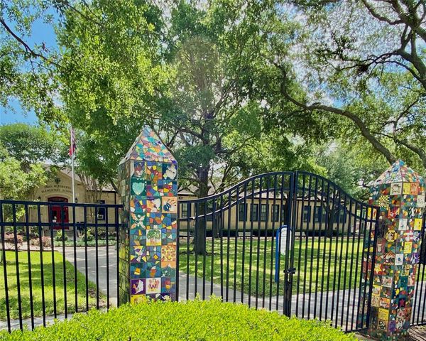 2345 Blue Bonnet Boulevard, Houston, TX 77030