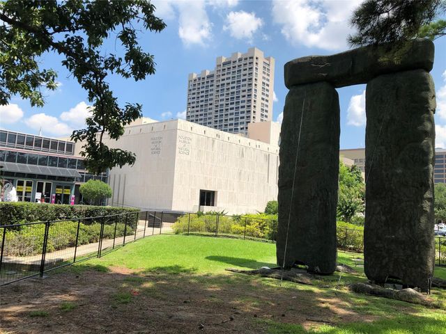 2345 Blue Bonnet Boulevard, Houston, TX 77030