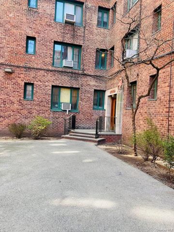 1686 Metropolitan Avenue 4H, Bronx, NY 10462