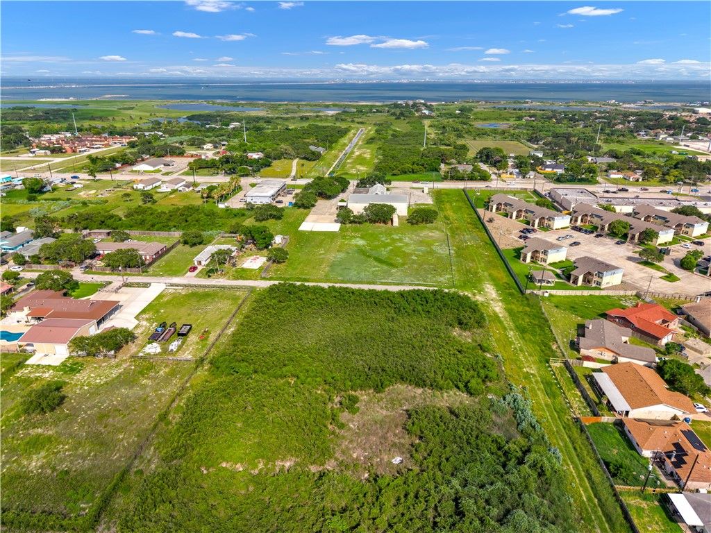 2034 Stardust Lane, Corpus Christi, TX 78418 — exterior