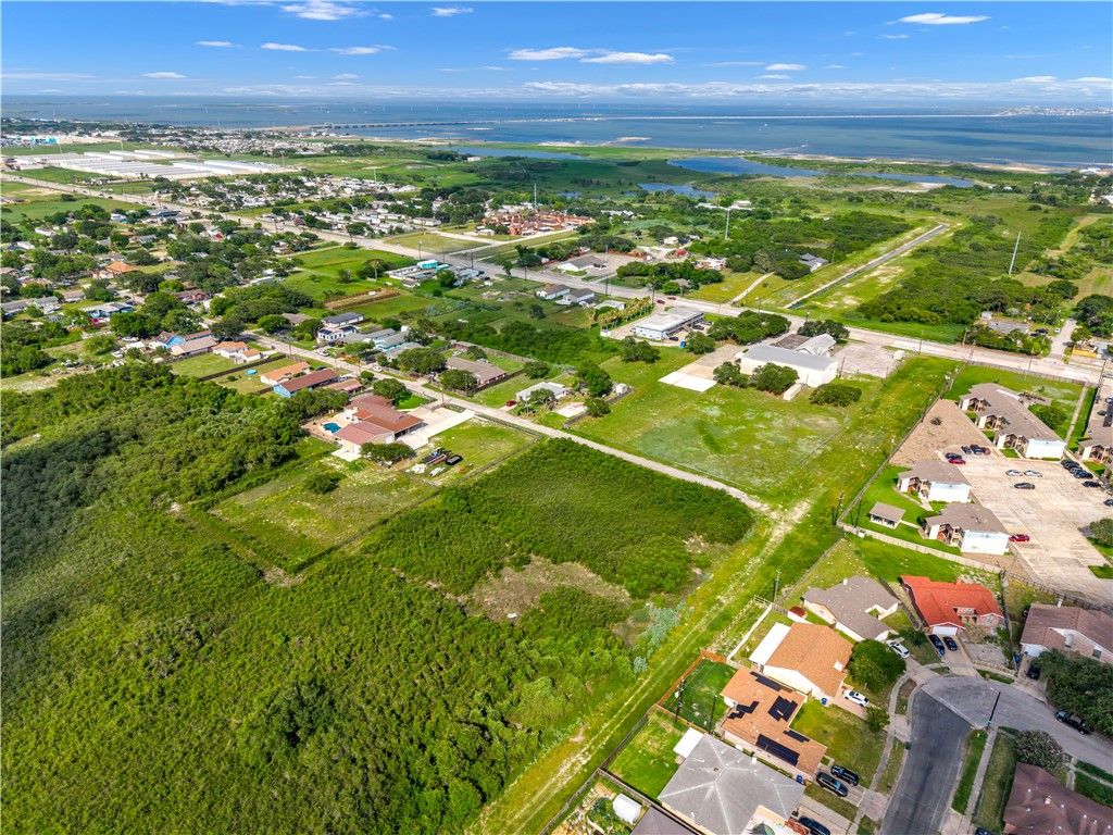 2034 Stardust Lane, Corpus Christi, TX 78418 — photo 2