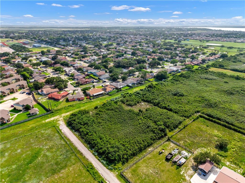 2034 Stardust Lane, Corpus Christi, TX 78418 — photo 4