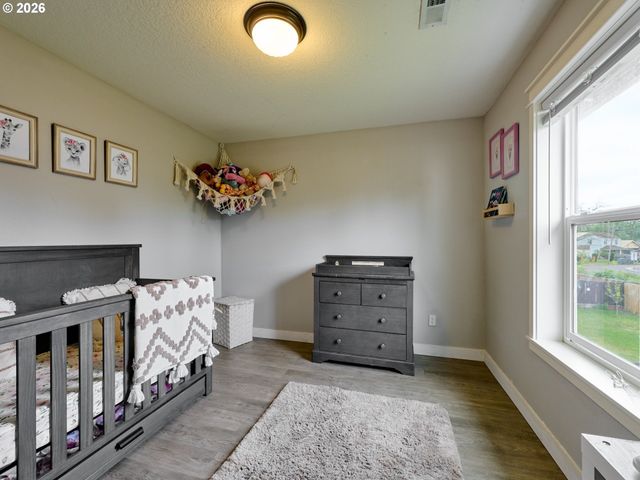 1025 Se MILLRIGHT Ave, Mc Minnville, OR 97128