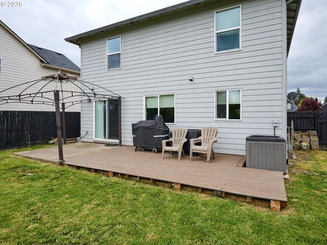 1025 Se MILLRIGHT Ave, Mc Minnville, OR 97128