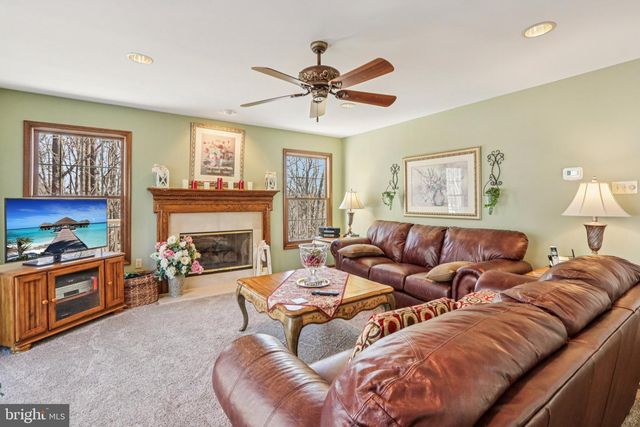 3 KINGS CT, Landenberg, PA 19350