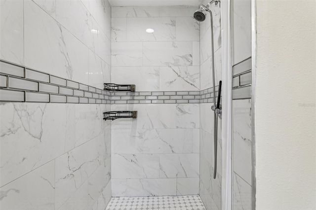 943 AMAROS AVENUE, Orlando, FL 32811