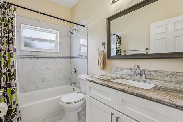 943 AMAROS AVENUE, Orlando, FL 32811