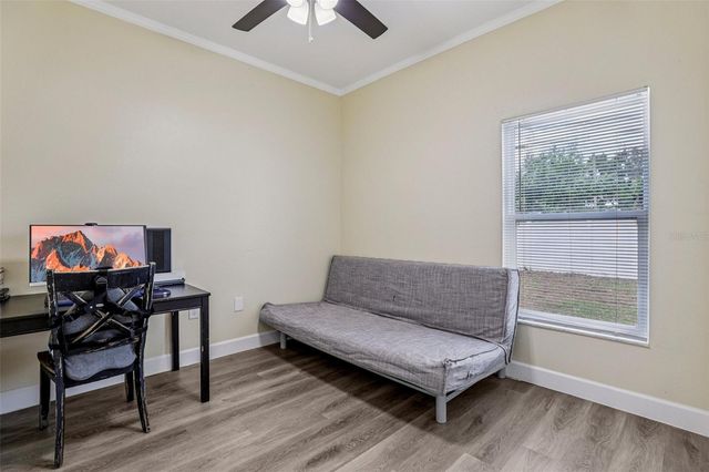 943 AMAROS AVENUE, Orlando, FL 32811