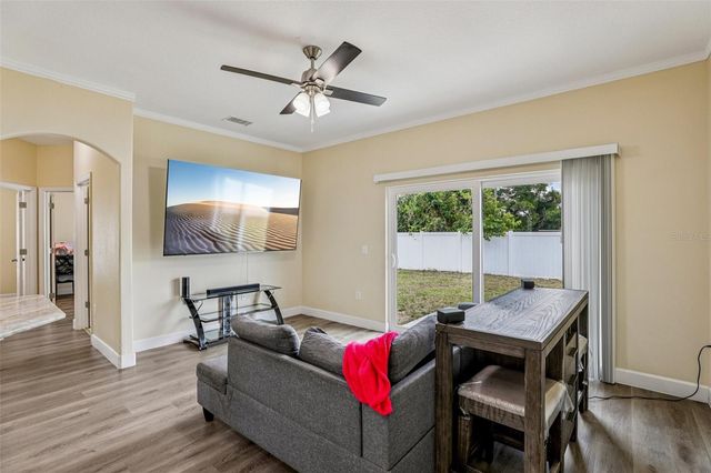 943 AMAROS AVENUE, Orlando, FL 32811