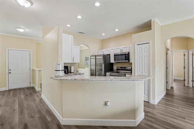 943 AMAROS AVENUE, Orlando, FL 32811