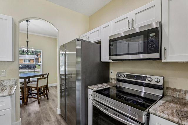 943 AMAROS AVENUE, Orlando, FL 32811